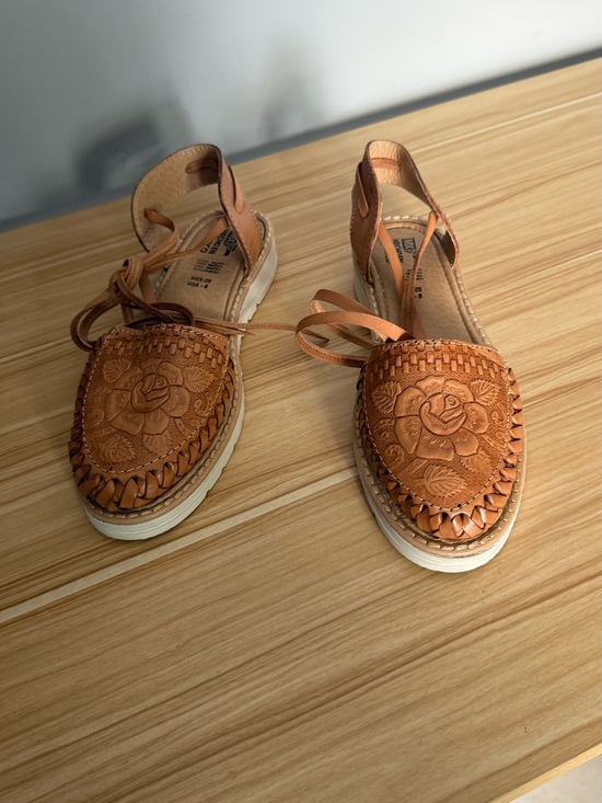 Shoes - Brown Leather Floral Embossed Women’s Sandals
